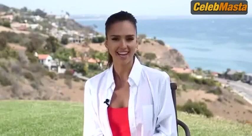 Jessica Alba's Swimsuit Scene in Shape