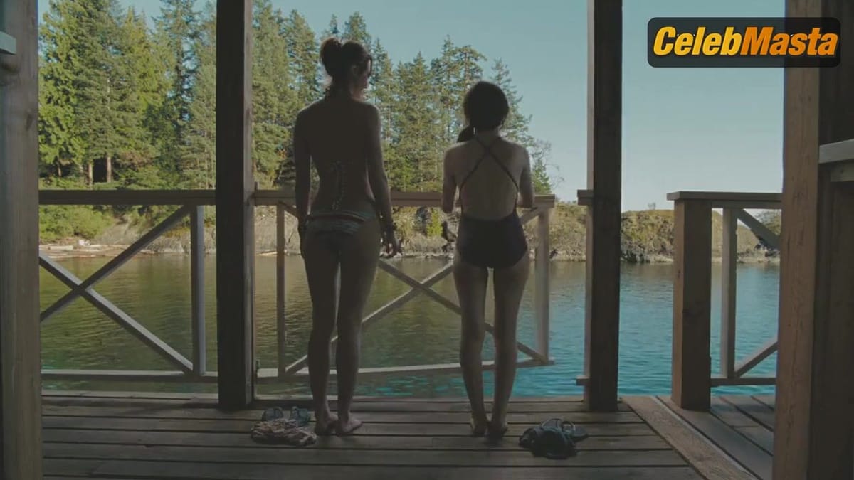 Emily Browning and Arielle Kebbel's Swimsuit Scene in The Uninvited