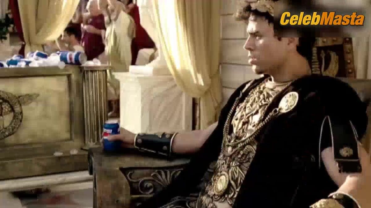 Beyonce Knowles, Britney Spears and Pink's Sexy Scene in Pepsi We Will Rock You Commercial