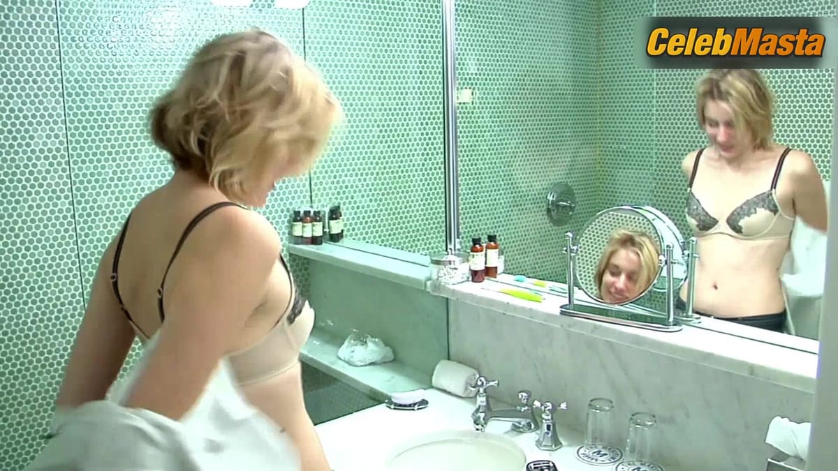 Greta Gerwig's Booty, Boobs Scene in Nights And Weekends