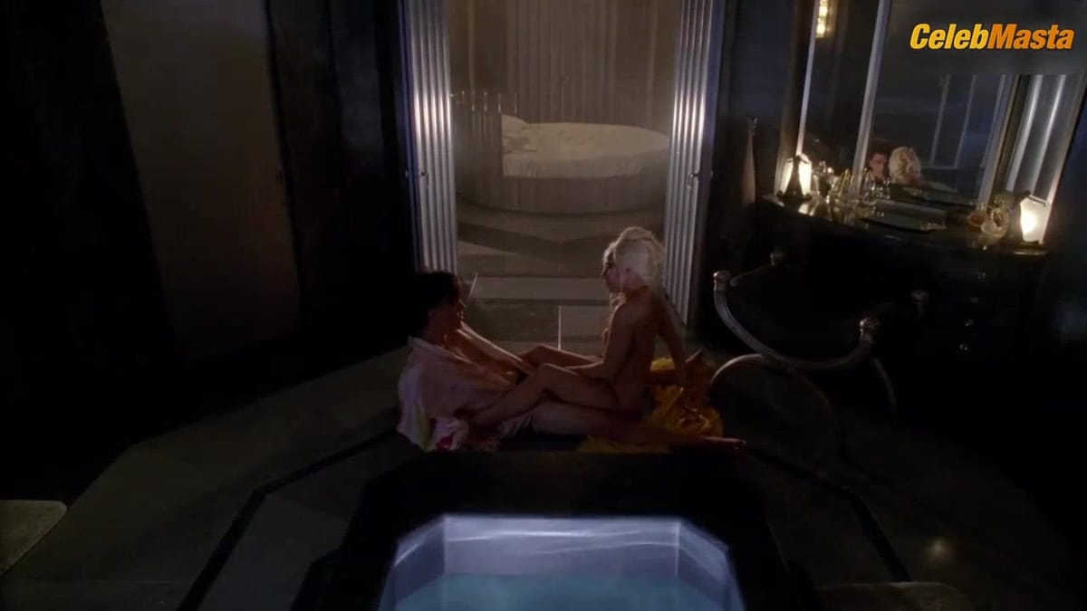 Lady Gaga's Butt and Tits Scene in American Horror Story