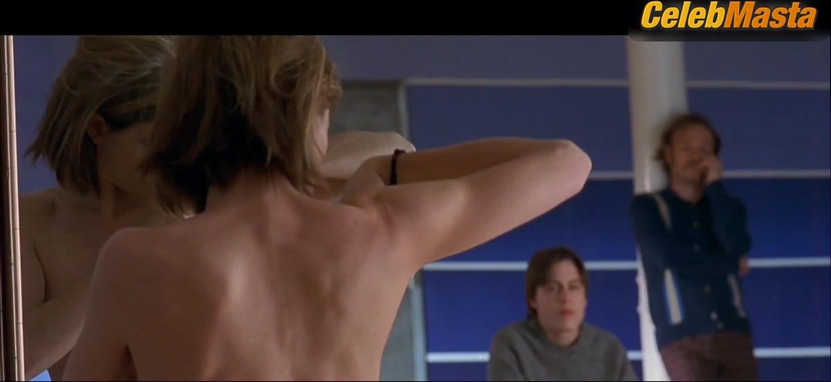 Amanda Peet Shows Tits, Underwear Scene in Igby Goes Down