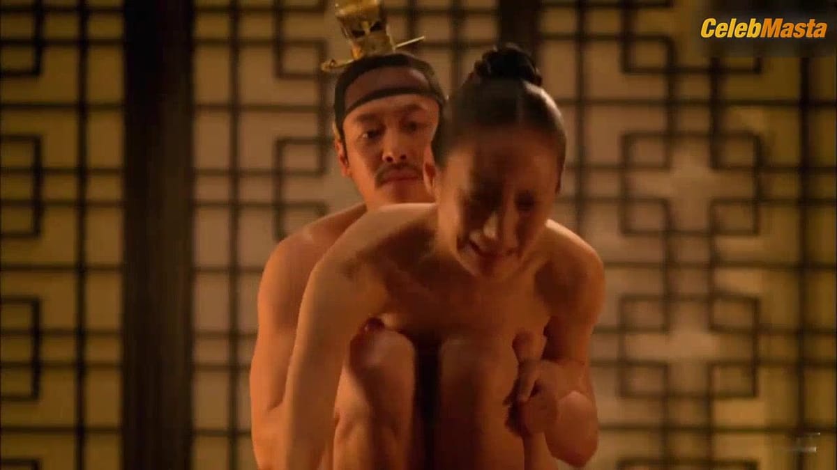 Cho Yeo-jeong's Tits Scene from The Concubine