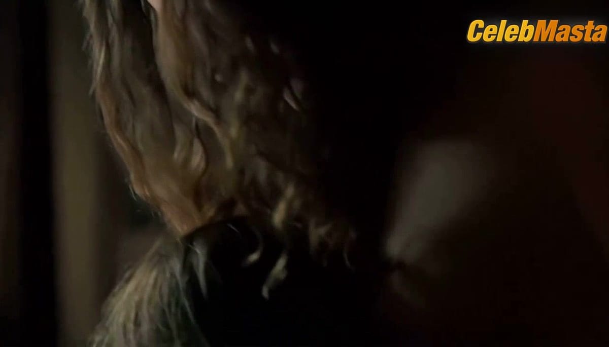 Piper Perabo and Jessica Pare Tits, Lesbian Scene from Lost And Delirious
