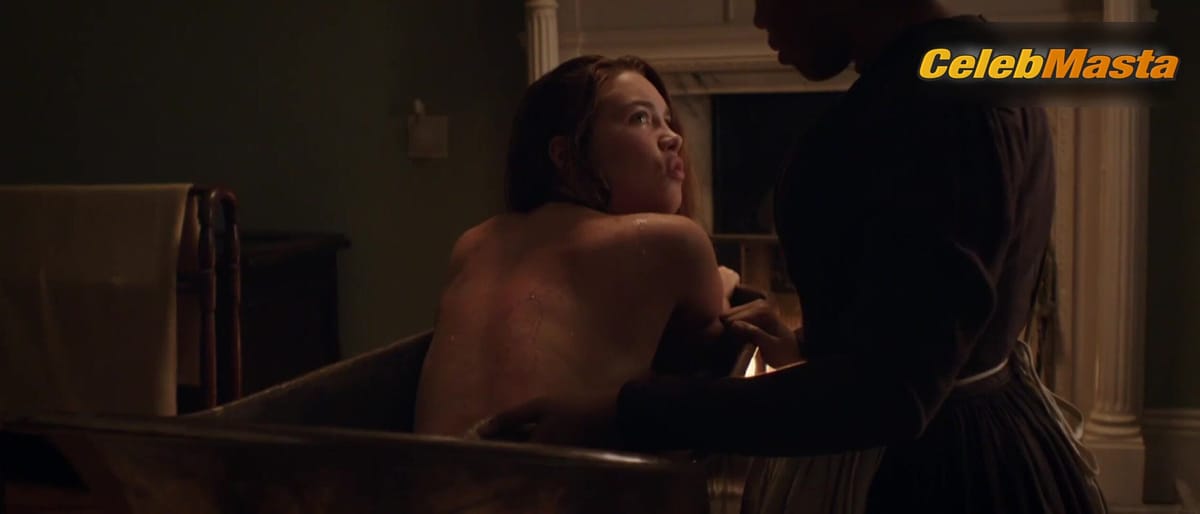 Florence Pugh's Sexy Scene from Lady Macbeth
