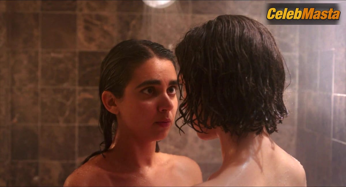 Geraldine Viswanathan and Margaret Qualley Lesbian Scene in Drive-away Dolls