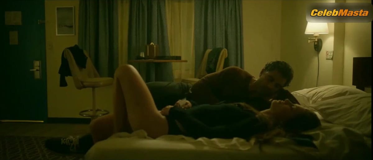 Melissa Benoist's Underwear Scene from The Waterfront
