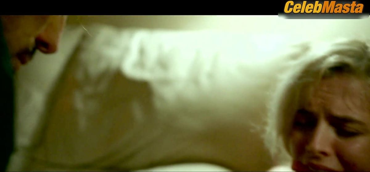Riley Keough Boobs Scene in The House That Jack Built