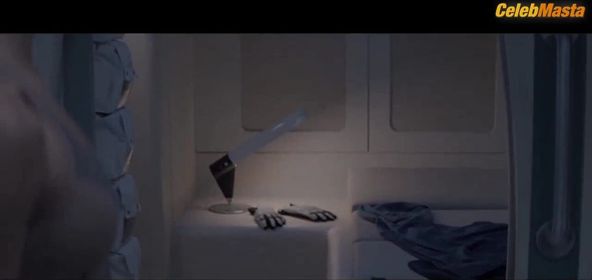 Clara Lago Sex Scene from Orbita 9