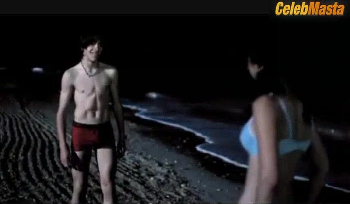 Clara Lago Underwear Scene from Arena En Los Bolsillos