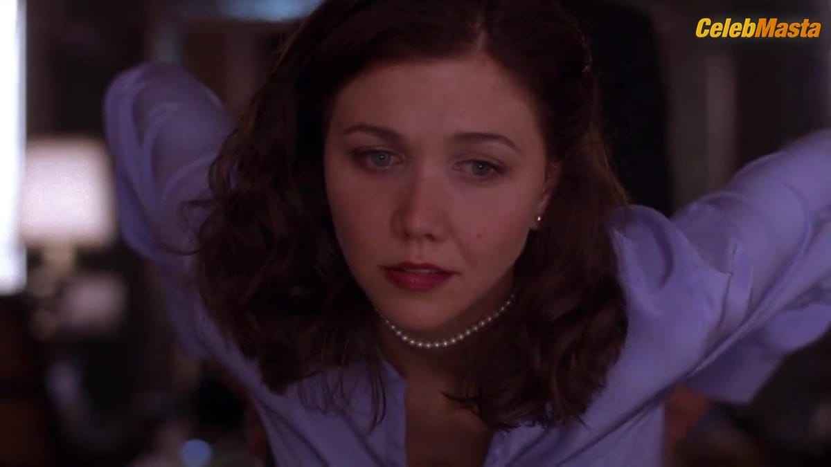 Maggie Gyllenhaal Ass, Tits Scene from Secretary