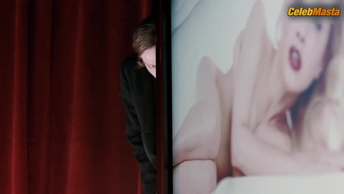 Sarah Gadon Tits Scene in Antiviral