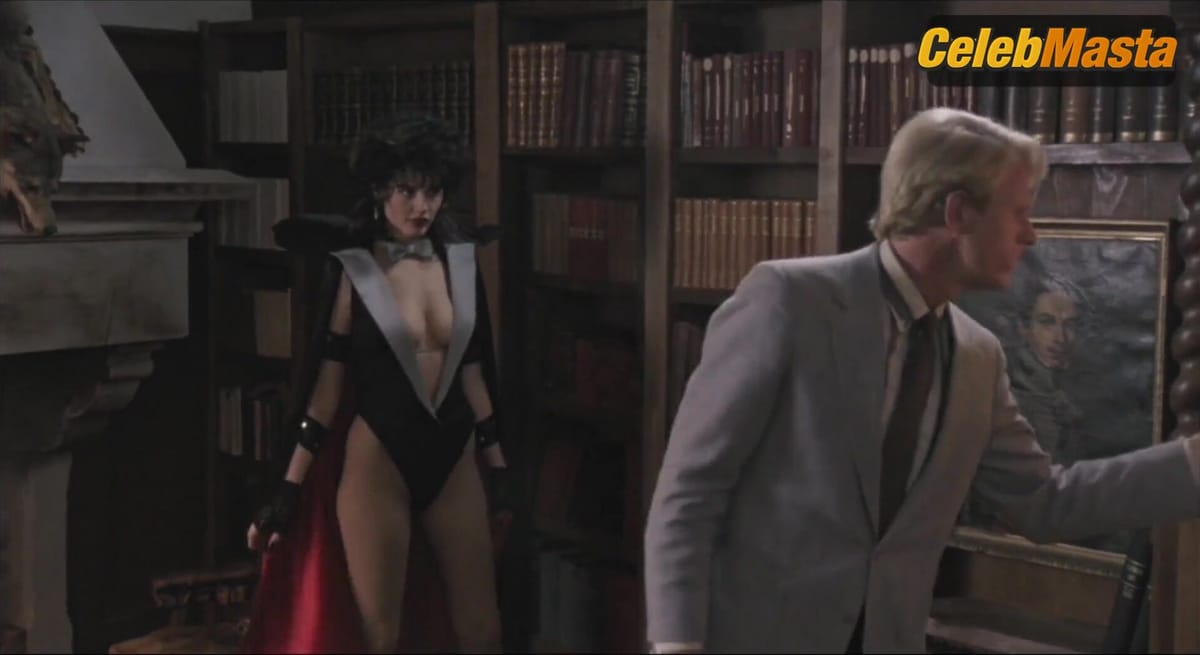 Geena Davis Flaunts Sexy Scene in Transylvania 6-5000
