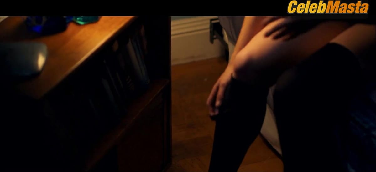 Lili Reinhart's Steamy Scene in Chemical Hearts
