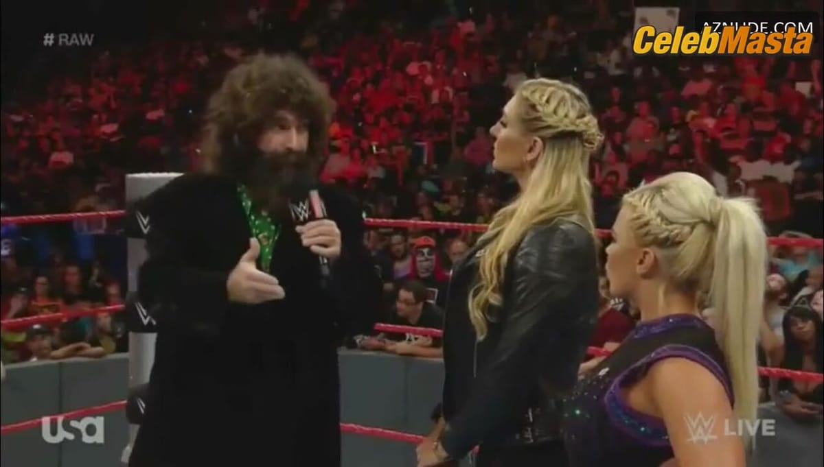 Sasha Banks Booty and Boobs Scene in WWE Monday Night RAW