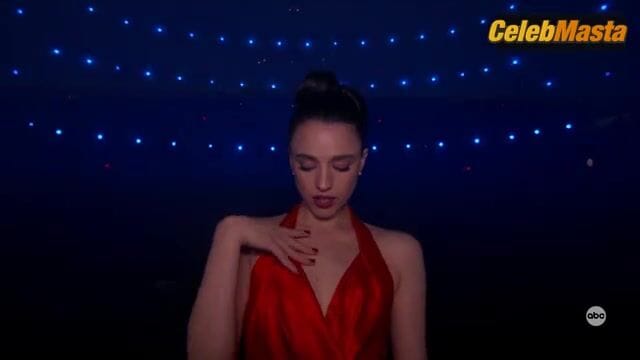 LISA, RAYE, Margaret Qualley and Doja Cat Tits Scene from The Academy Awards