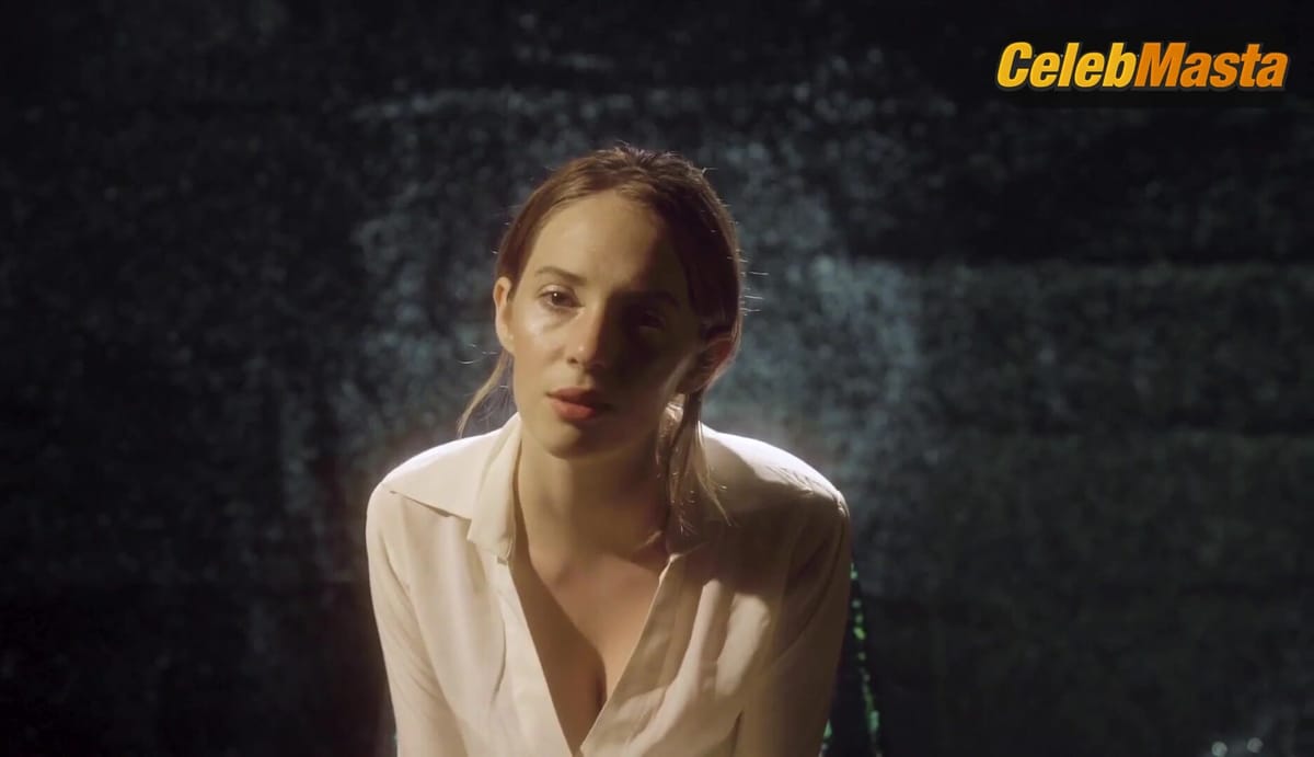 Maya Hawke's Booty Scene from To Love A Boy