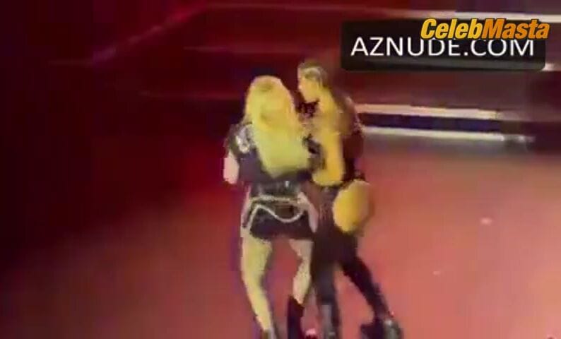 Tokischa and Madonna Lesbian Scene in Hung Up On Tokischa