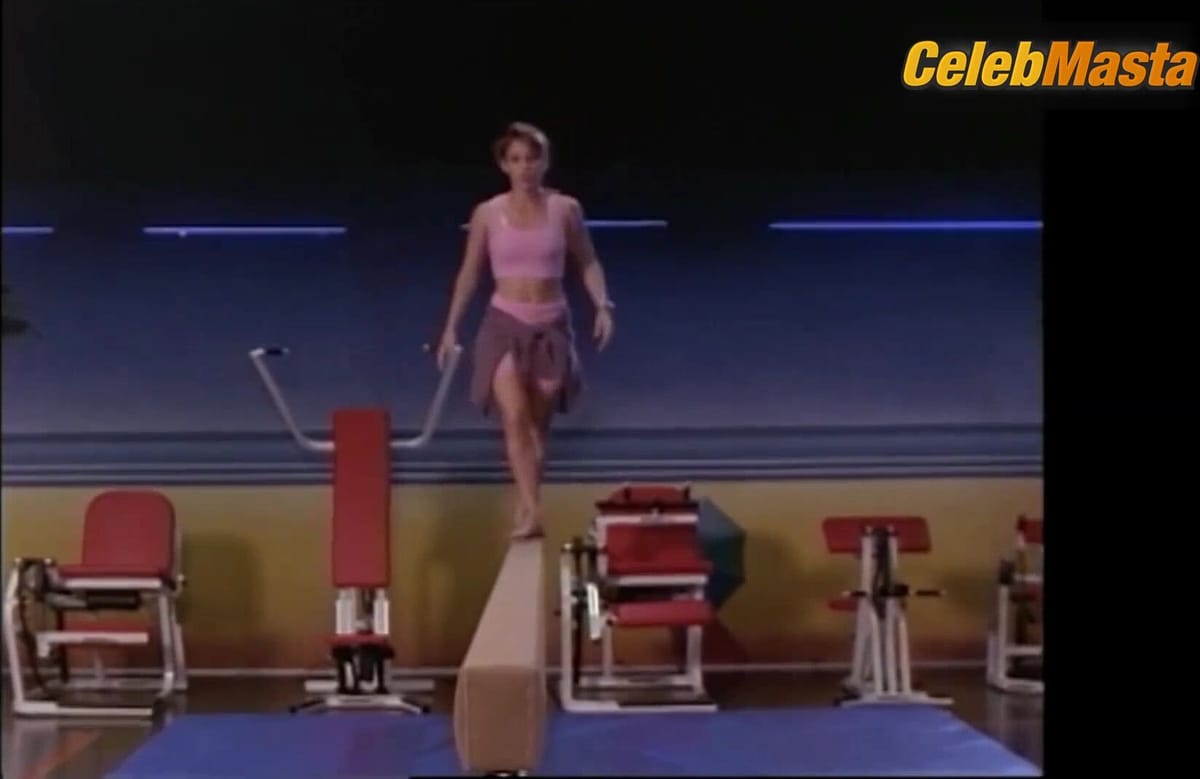 Amy Jo Johnson Hot Scene in Mighty Morphin' Power Rangers