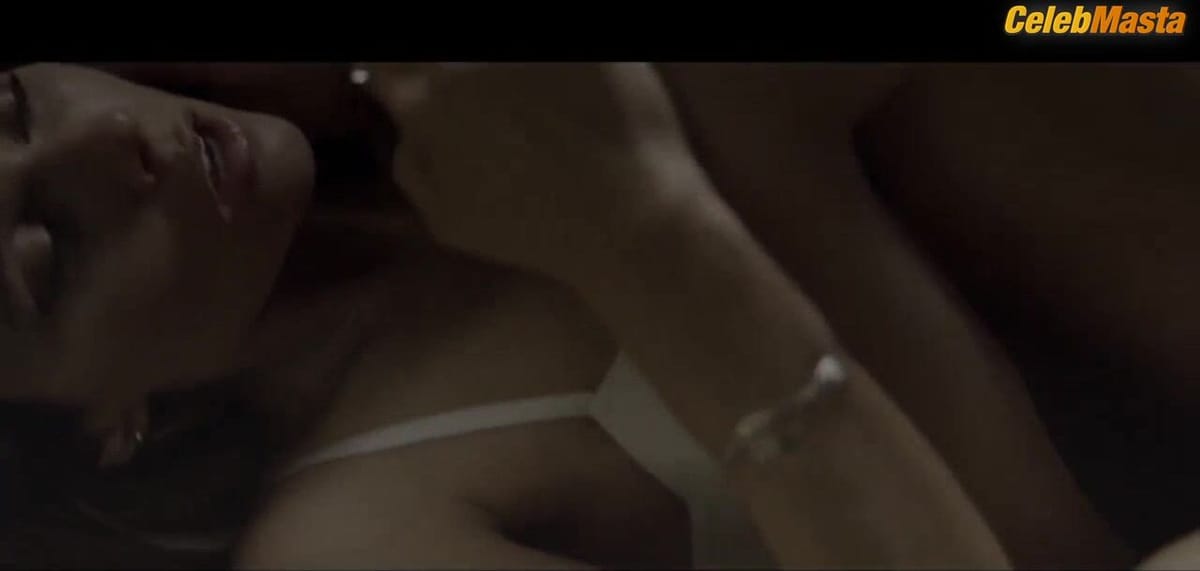 Valentina Zenere Shows Boobs, Swimsuit Scene in Nahir