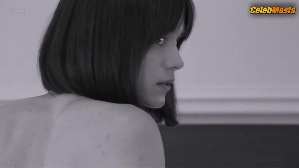 Stacy Martin Booty, Boobs Scene in Godard Mon Amour