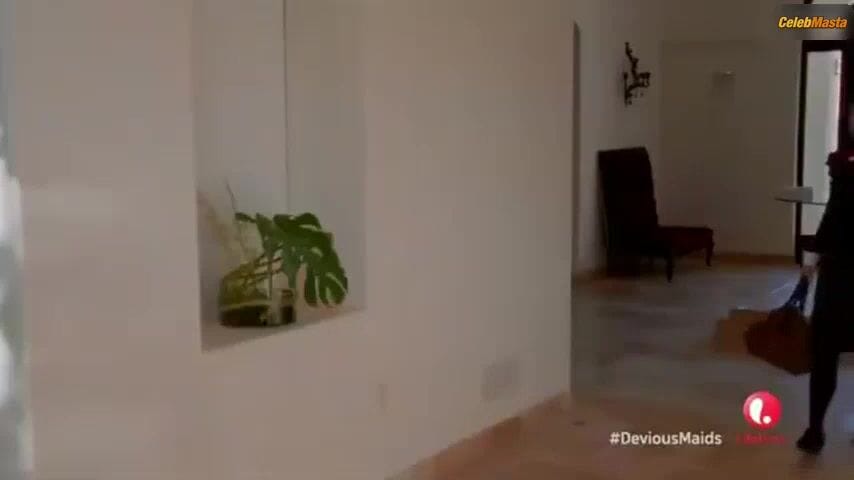 Roselyn Sanchez Sex Scene from Devious Maids