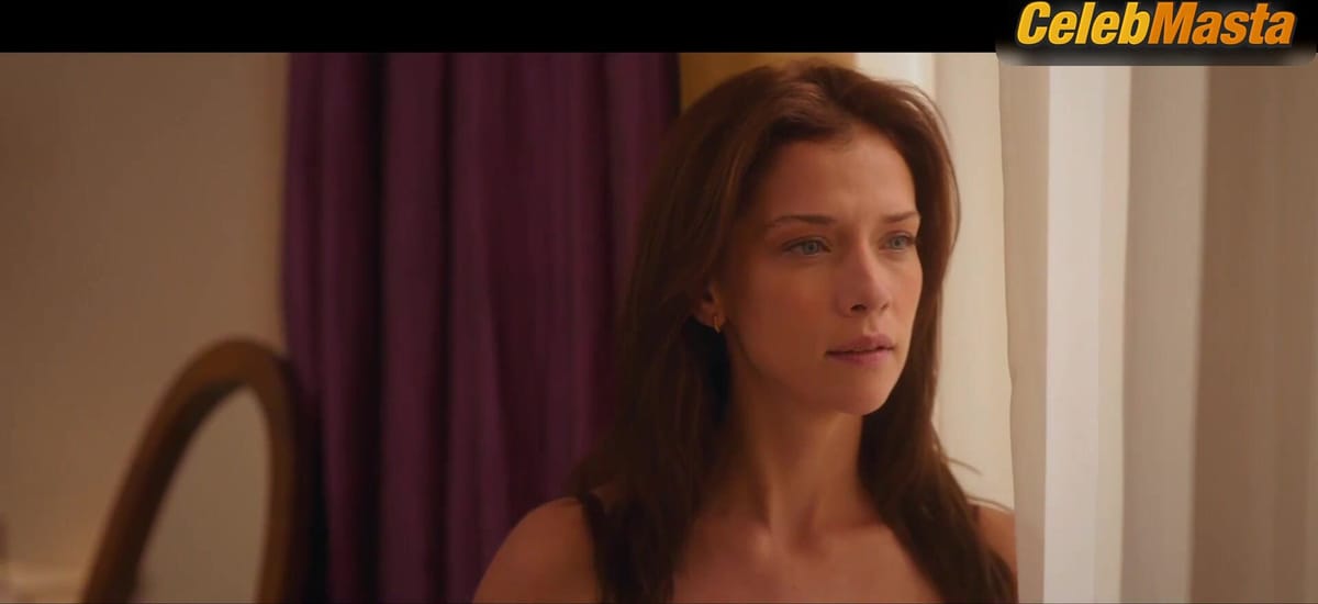 Carolina Miranda and Maya Zapata's Underwear Scene in The Red Thread