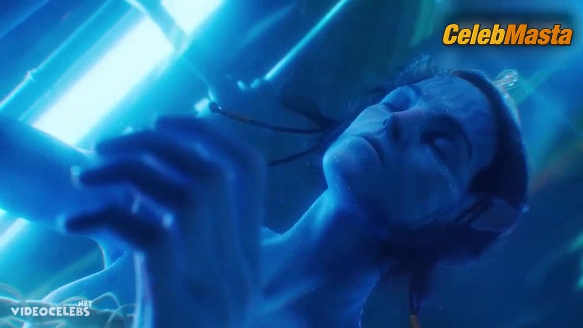 Sigourney Weaver's Boobs Scene in Avatar The Way Of Water