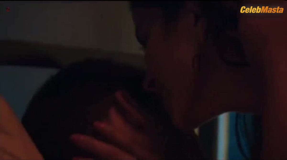 Patricia Velasquez Bares Ass Scene in Rescue Me
