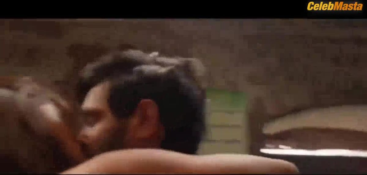 Taapsee Pannu's Underwear Scene in Haseen Dillruba