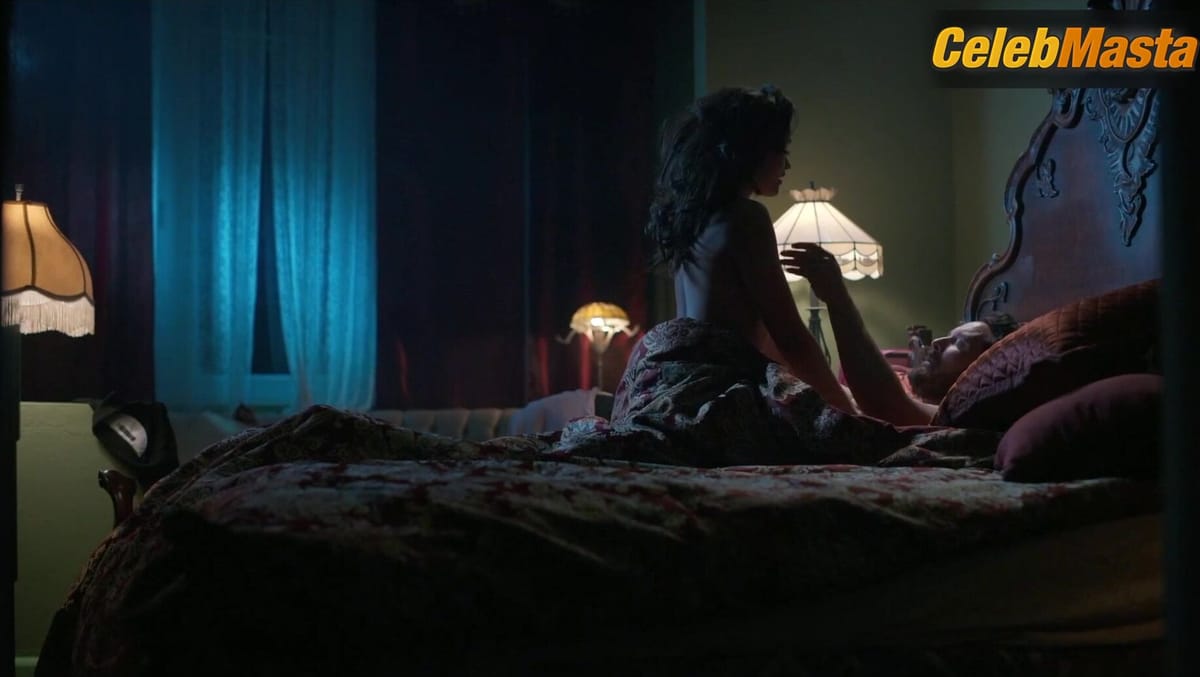 Kiara Liz Boobs Scene in Panama