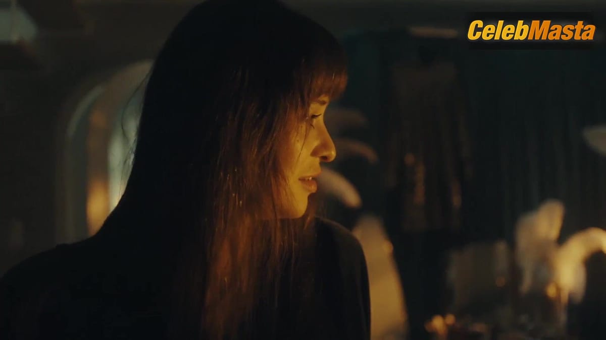 Anna Szymanczyk and Lise Risom Olsen's Boobs, Underwear Scene in X-rated Queen