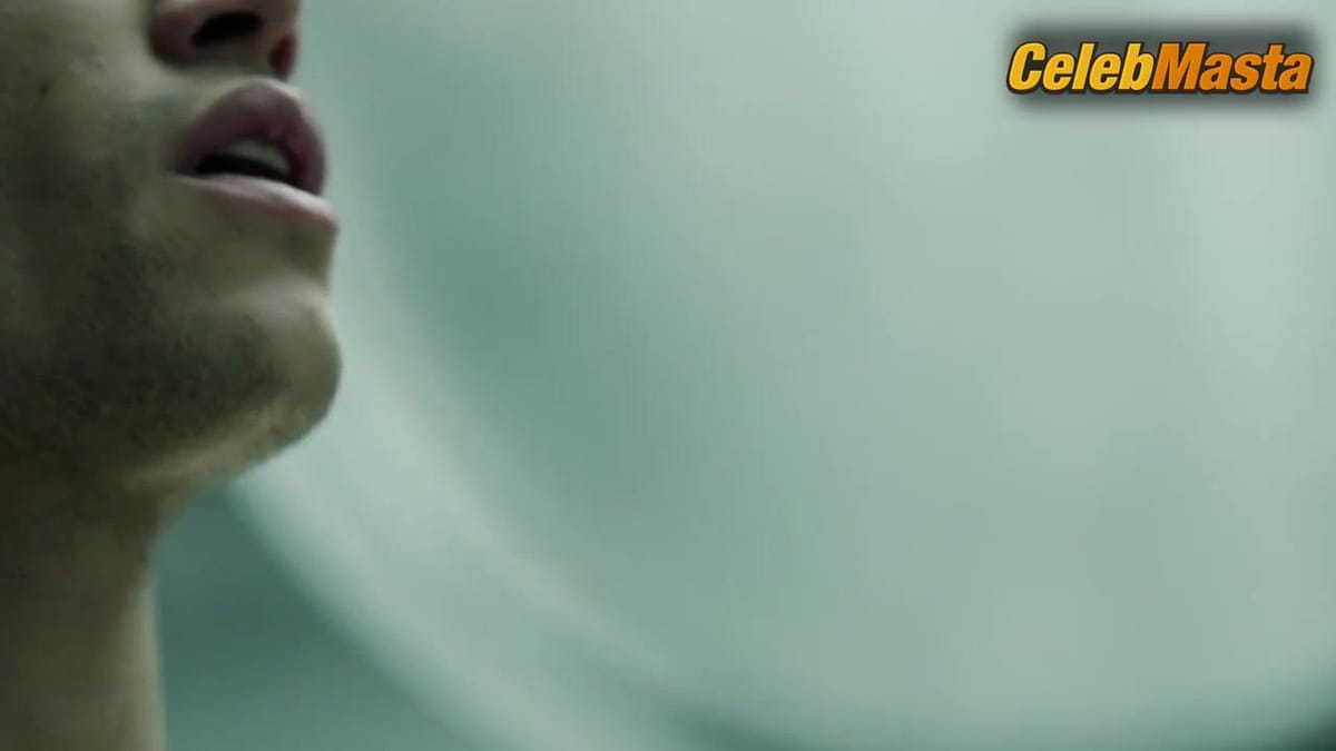 Esther Acebo Shows Boobs, Butt Scene in La Casa De Papel
