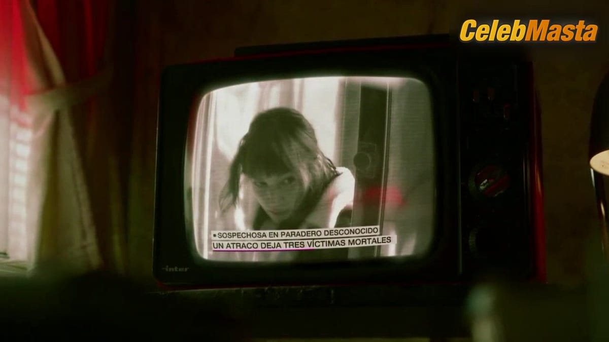 Ursula Corbero Dons Underwear Scene in Season 1 Episode 1 (May 2, 2017): Episode 1