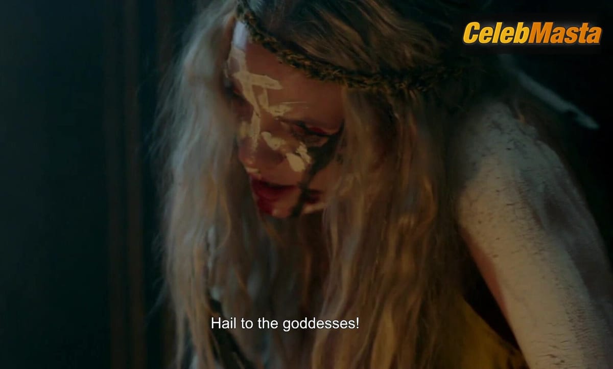 Lucy Martin's Sexy Scene in Season 6 Episode 13 (December 30, 2020): The Signal