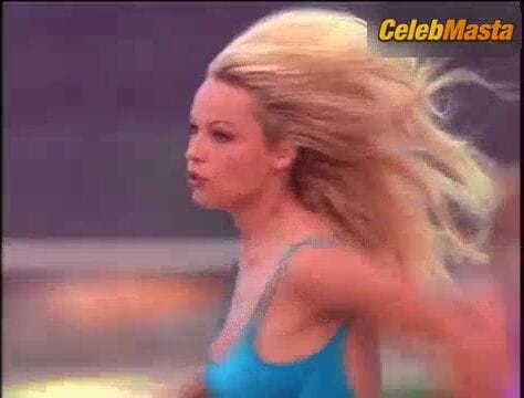 Pamela Anderson's Alluring Scene in Season 4 Episode 18 (February 28, 1994): Rescue Bay