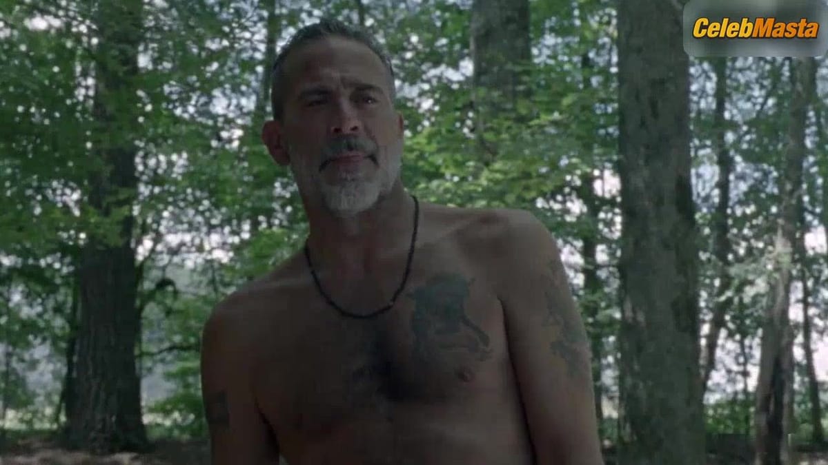 Samantha Morton's Hot Scene in The Walking Dead