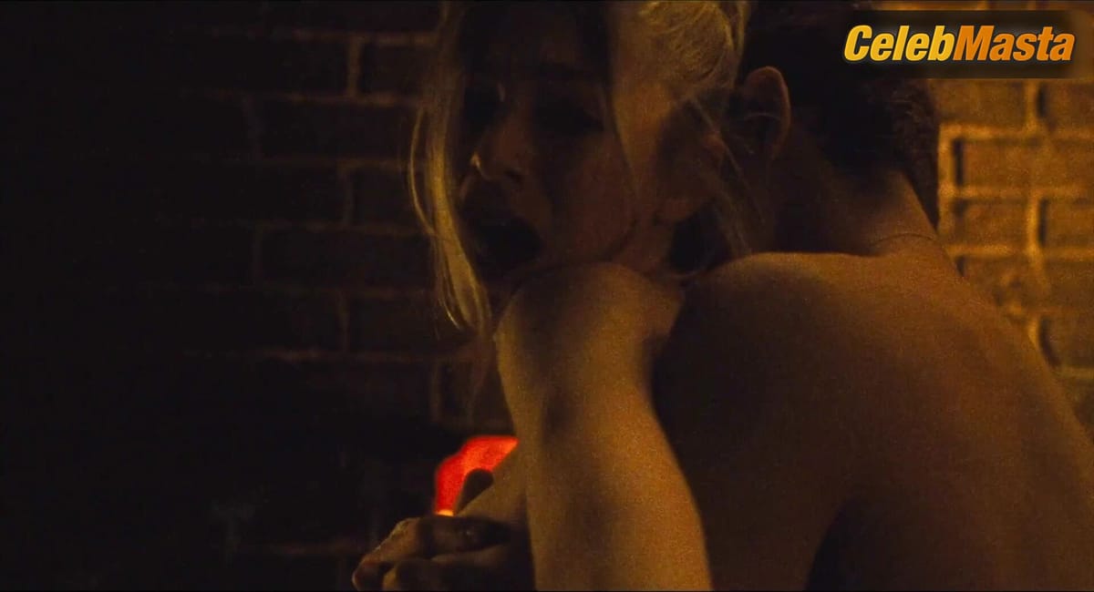 Hunter Schafer Boobs, Underwear Scene in Euphoria