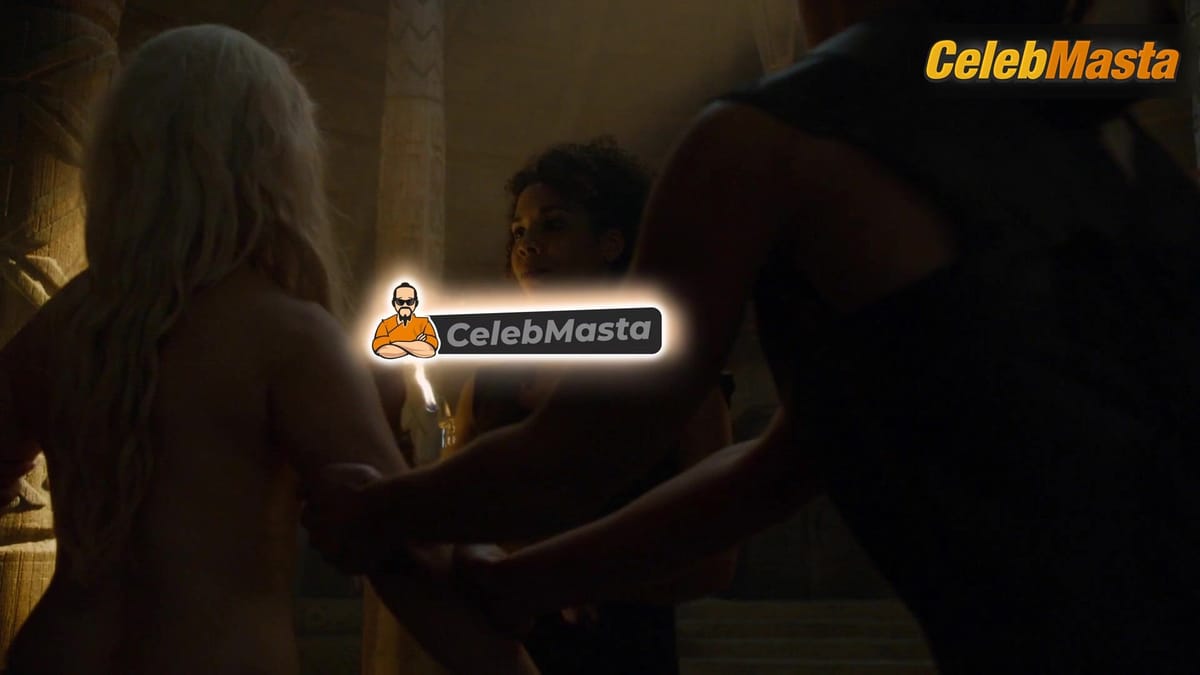Emilia Clarke's Sexy Scene in Season 6 Episode 3 (May 8, 2016): Oathbreaker