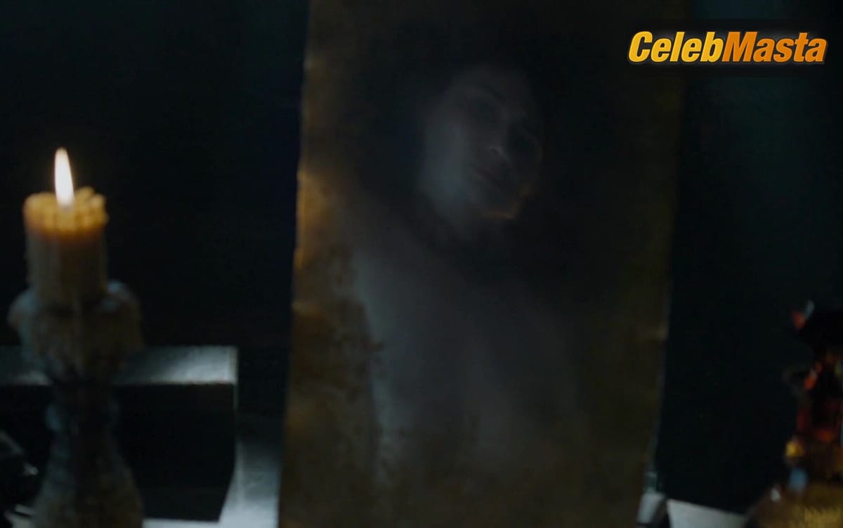 Carice Van Houten Boobs, Butt Scene in Season 6 Episode 1 (April 24, 2016): The Red Woman