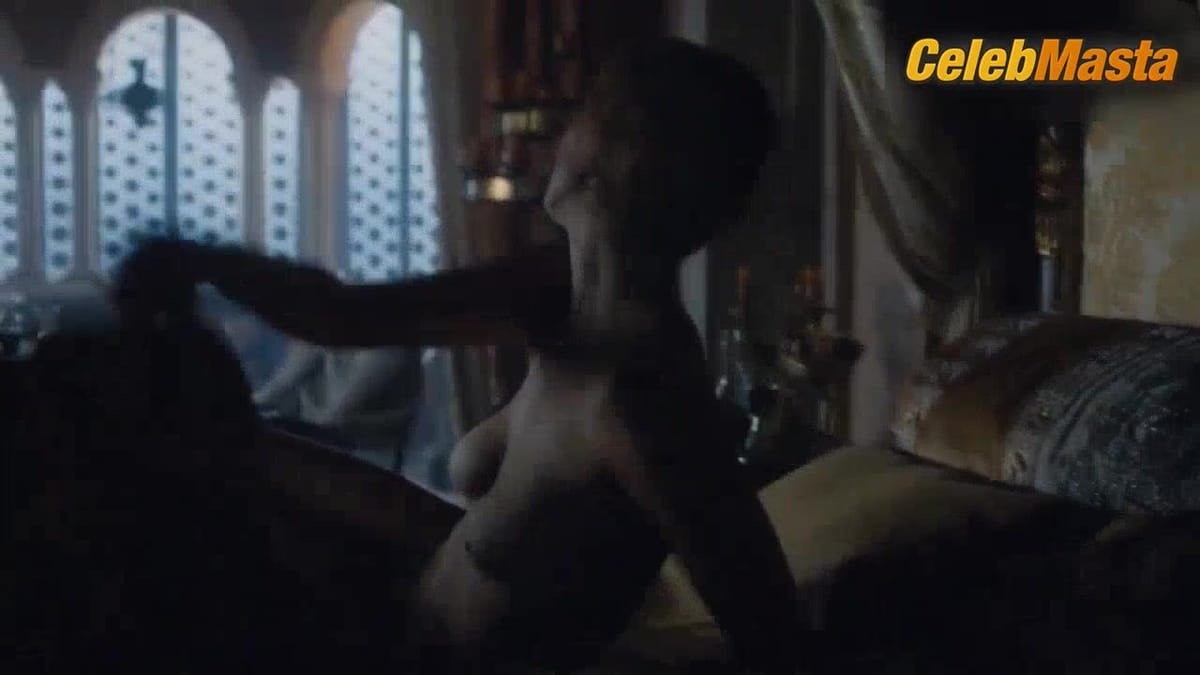 Lena Headey's Body Double, Tits Scene in Season 7 Episode 3 (July 30, 2017): The Queen's Justice