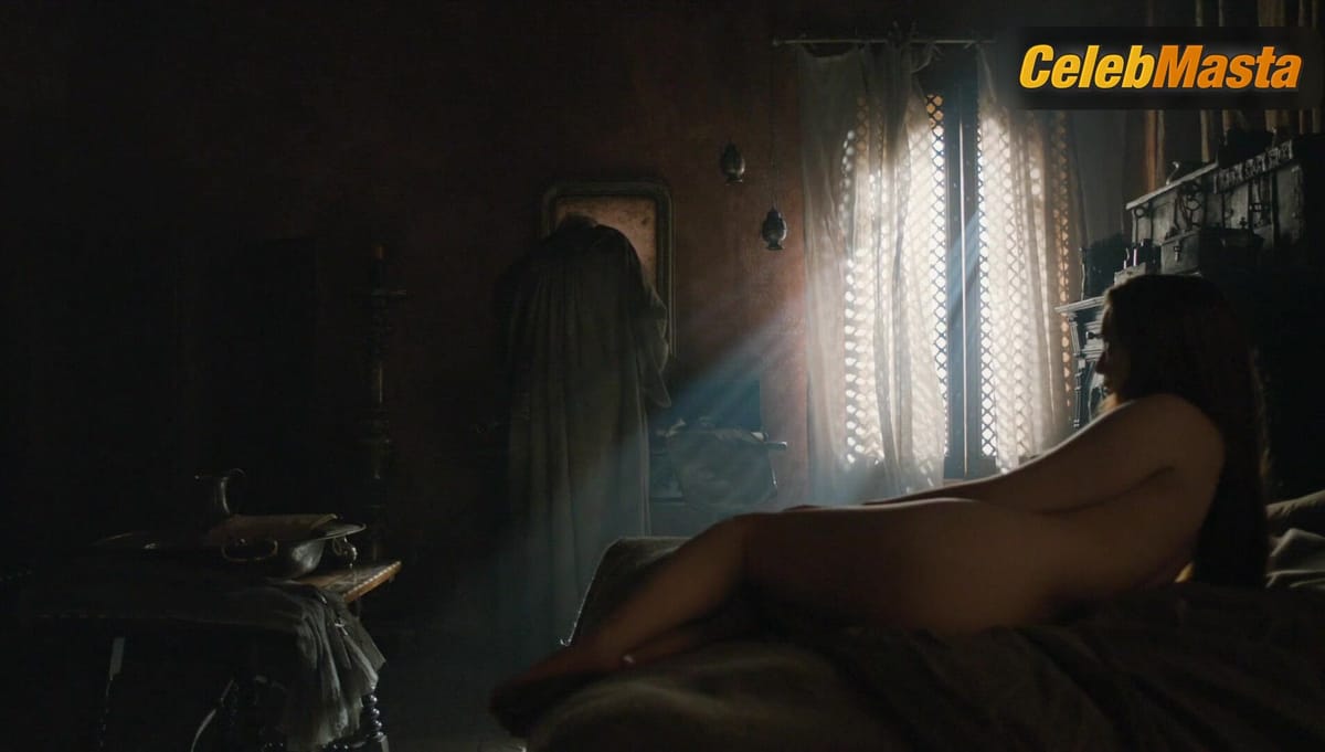 Josephine Gillan Shows Butt, Boobs Scene in Game Of Thrones