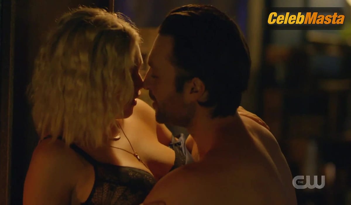 Eliza Taylor Reveals Underwear Scene in The 100