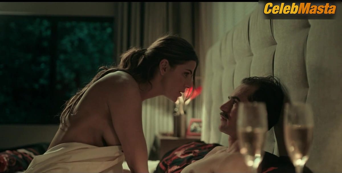 Maria Fernanda Yepes Sexy Scene from Season 1 Episode 10 (July 15, 2020): The beauty of a sudden death