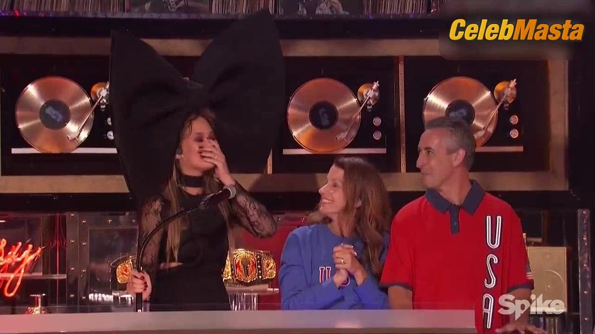 Olivia Munn, Aly Raisman and Simone Biles' Sexy Scene in Season 0 Episode 8 (September 11, 2016): All-Stars LIVE