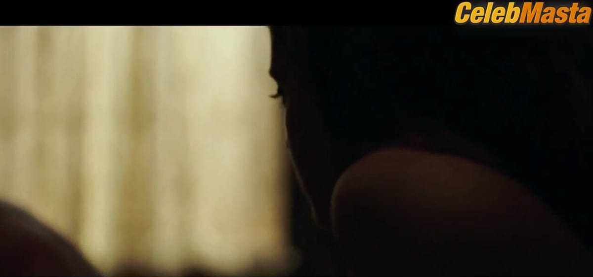 Maria Pedraza Underwear Scene in Amar Movie