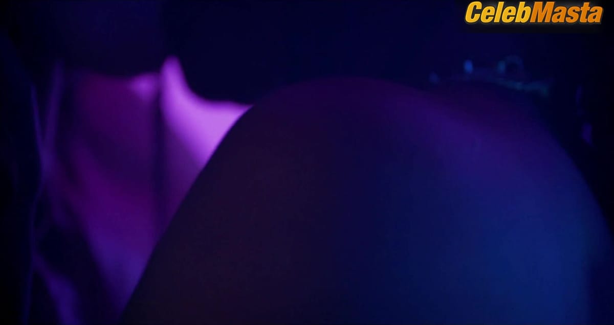 Jennifer Beals and Vanessa Williams Show Underwear in Lesbian Scene, The L Word Generation Q