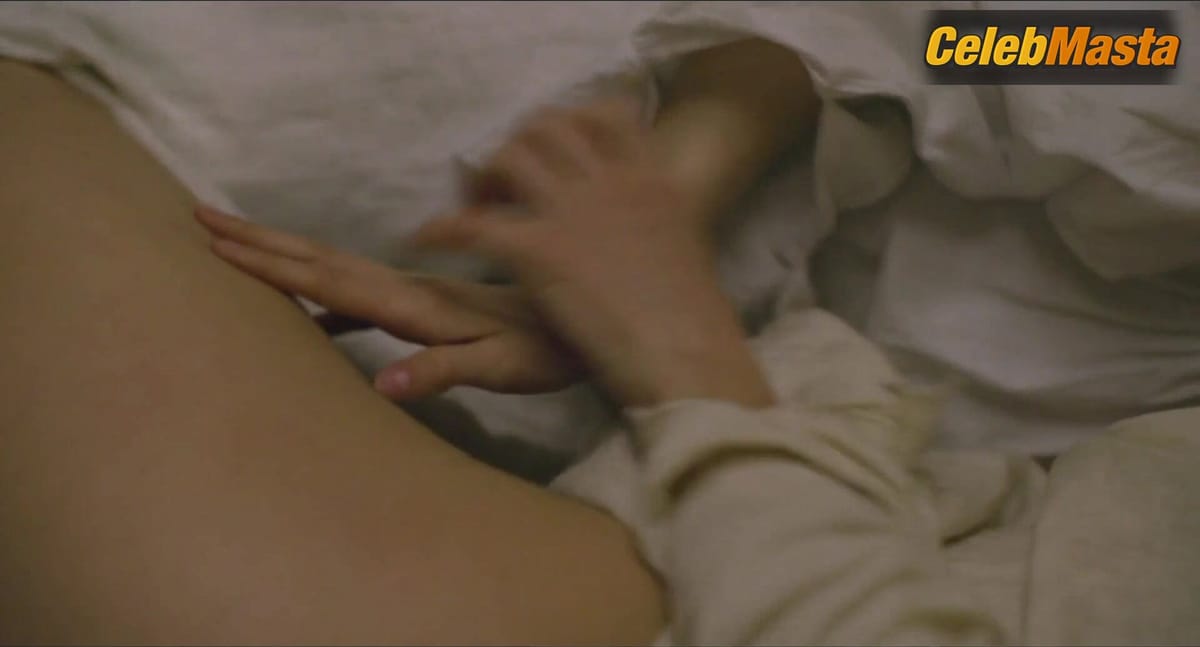 Kate Winslet and Saoirse Ronan Tits, Lesbian Scene from Ammonite