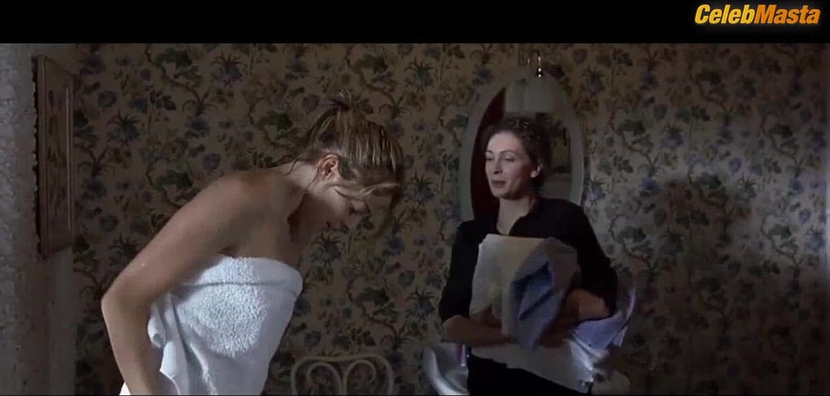 Claudia Gerini Bares Boobs, Bush Scene in The Unknown Woman