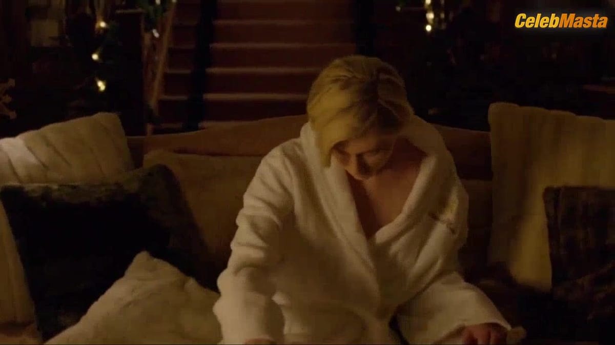 Elizabeth Debicki Butt, Tits Scene in The Night Manager